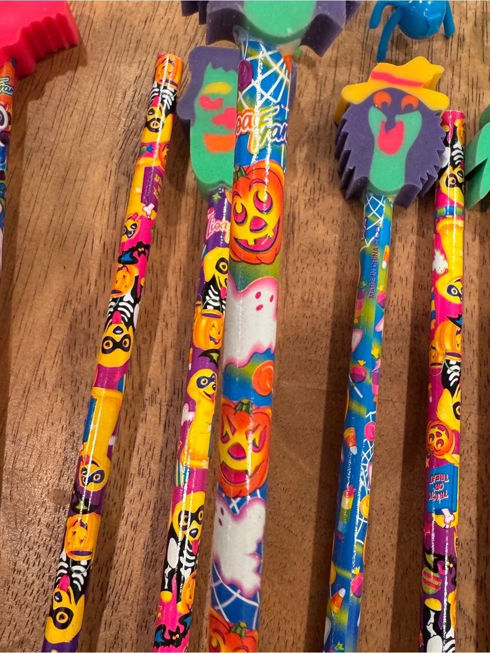 25 Lisa Frank Halloween Pencils With Erasers Pumpkin Ghost Skeleton Vintage NEW